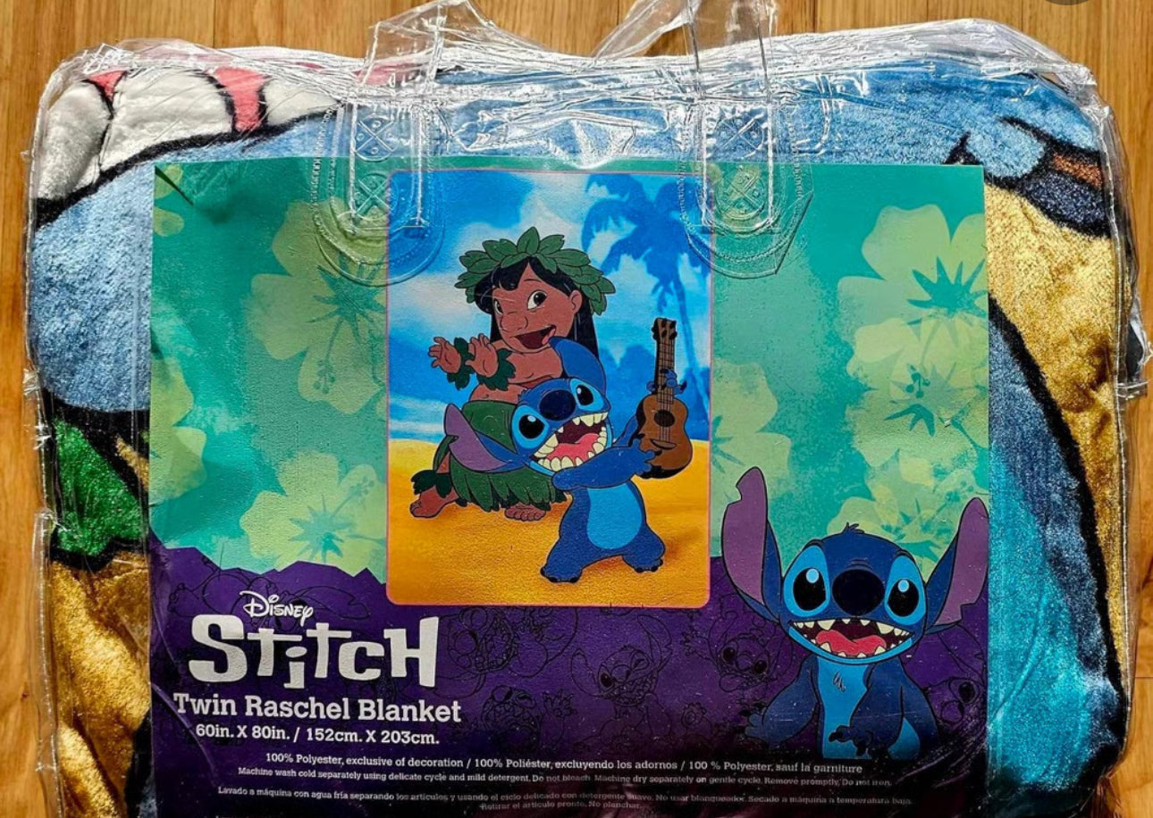 Lilo & Stitch Twin/Full Blanket
